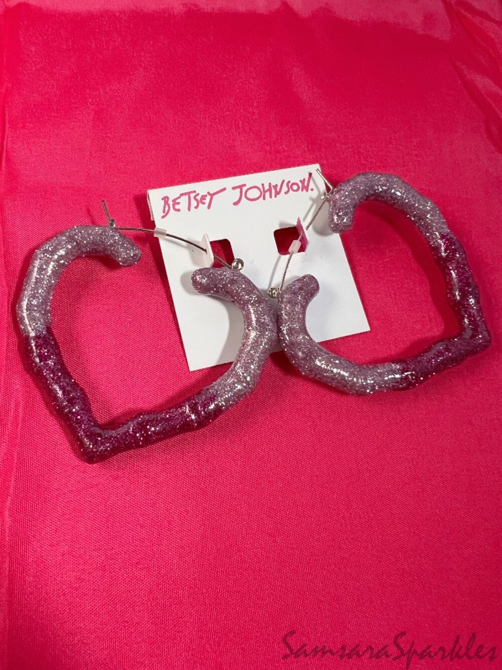 NWT Betsey Johnson Large Pink Heart Earrings - Picture 2 of 4